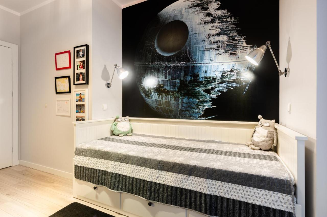 Elegant Business Accommodation With Parking - By Upstairs Krakau Buitenkant foto