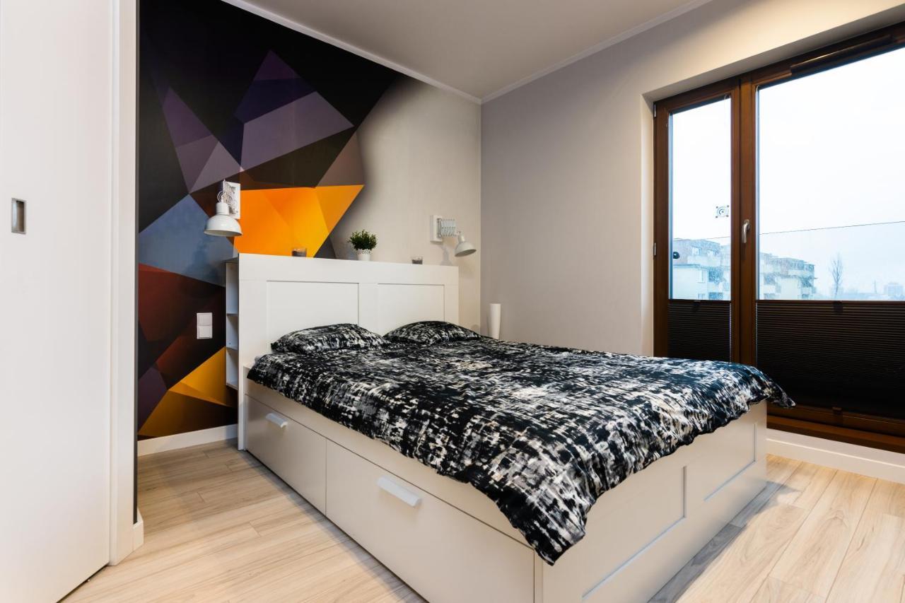 Elegant Business Accommodation With Parking - By Upstairs Krakau Buitenkant foto
