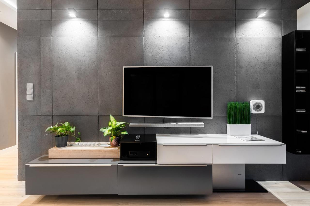 Elegant Business Accommodation With Parking - By Upstairs Krakau Buitenkant foto
