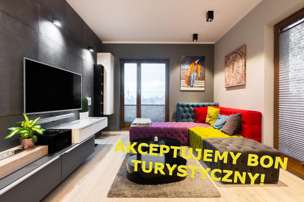 Elegant Business Accommodation With Parking - By Upstairs Krakau Buitenkant foto